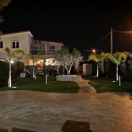 فيلا ليبورانوفي Casa Vacanze Granieri المظهر الخارجي الصورة
