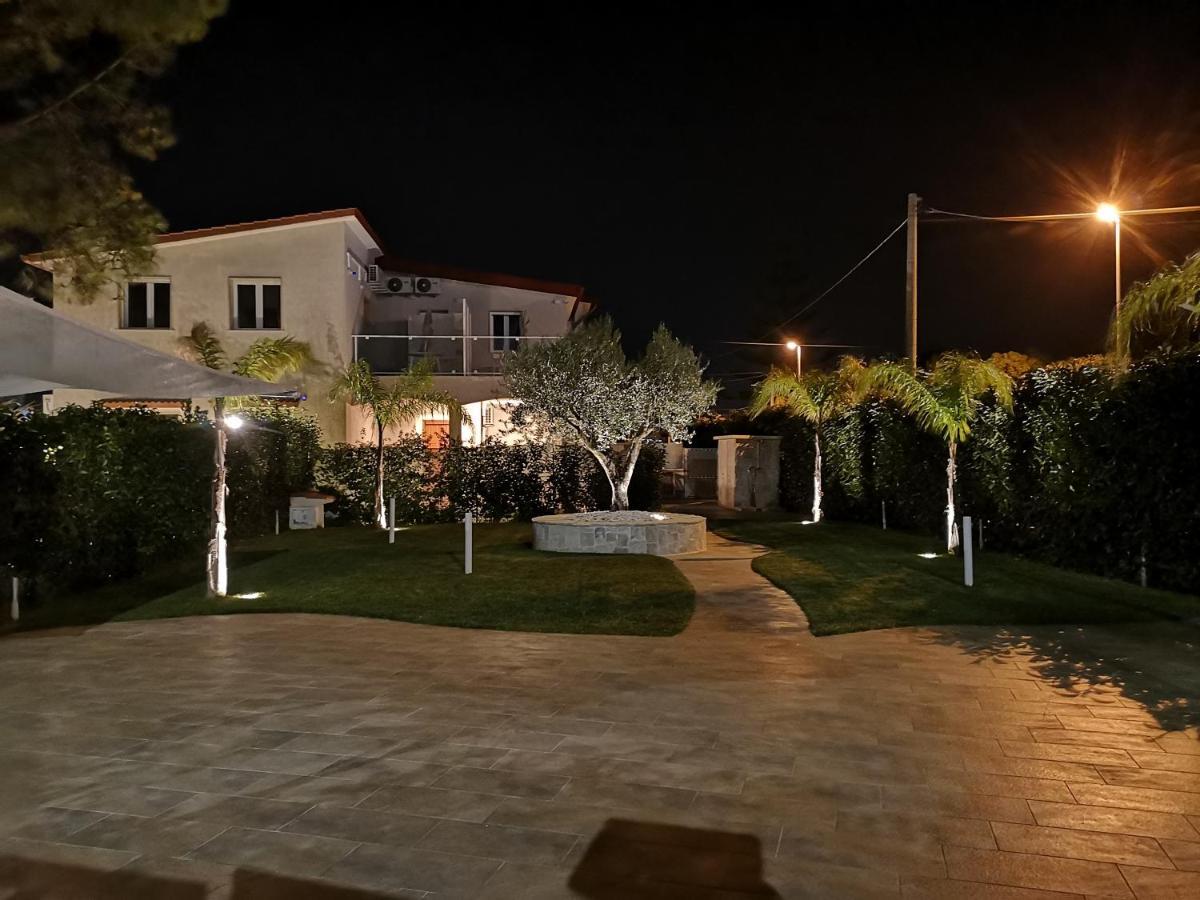 فيلا ليبورانوفي Casa Vacanze Granieri المظهر الخارجي الصورة