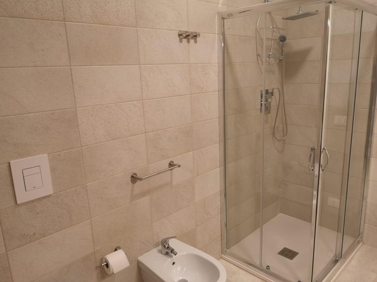 فيلا ليبورانوفي Casa Vacanze Granieri المظهر الخارجي الصورة